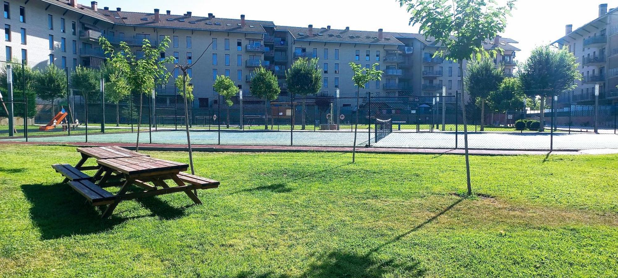 Pilartxo Jaca Apartment Екстериор снимка